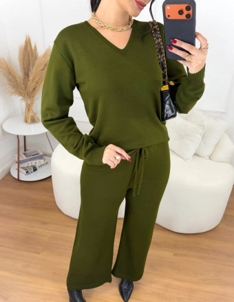 Conjunto Calça e Blusa Decote V