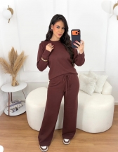Conjunto Calça e Blusa Gola Redonda - Marrom
