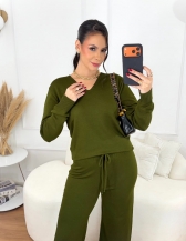 Conjunto Calça e Blusa Decote V - Militar