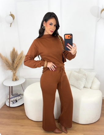 Conjunto Calça e Blusa Gola Alta