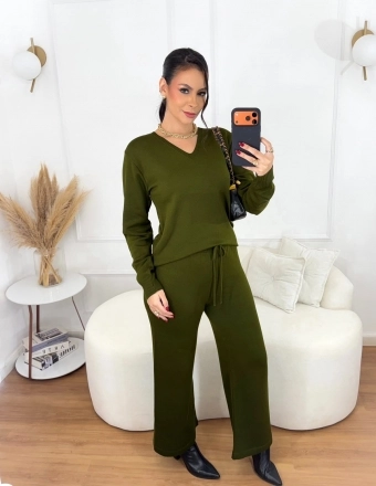 Conjunto Calça e Blusa Decote V